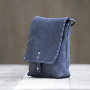 POCHETTE CUIR BLEU | Montsouris